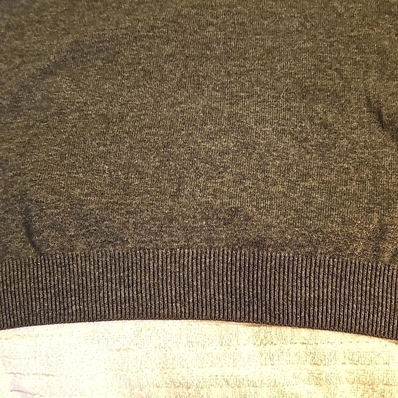 Croft & Barrow Gray Crew neck Large in Great shape - Picture 6 of 8